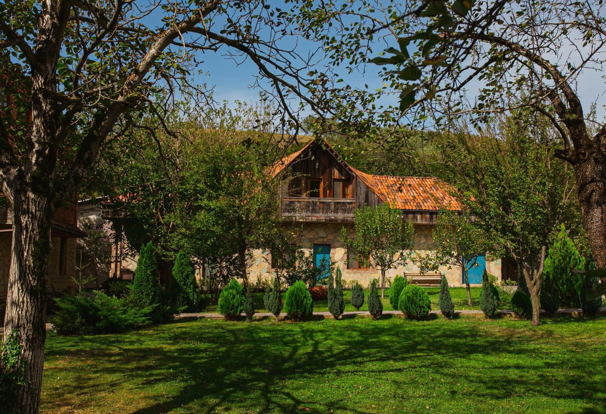 Ethno Sazano Hotel Екстериор снимка